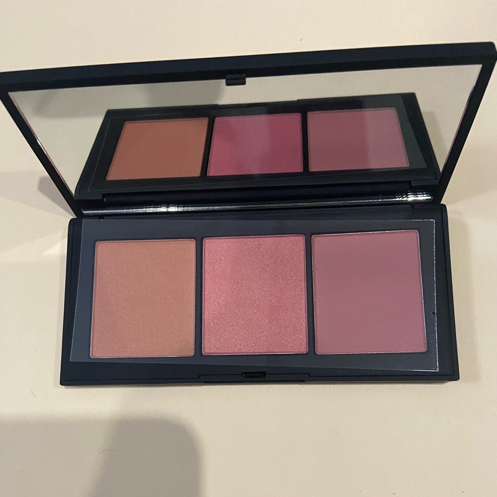 NARS CHEEKS 💘 summer’s perfect 🎁 gift, give the one you love or just yourself - Picture 6 of 6